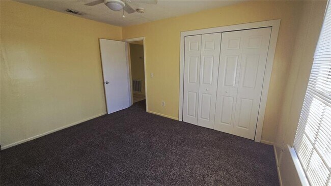 Building Photo - 1715 Bentley Blvd