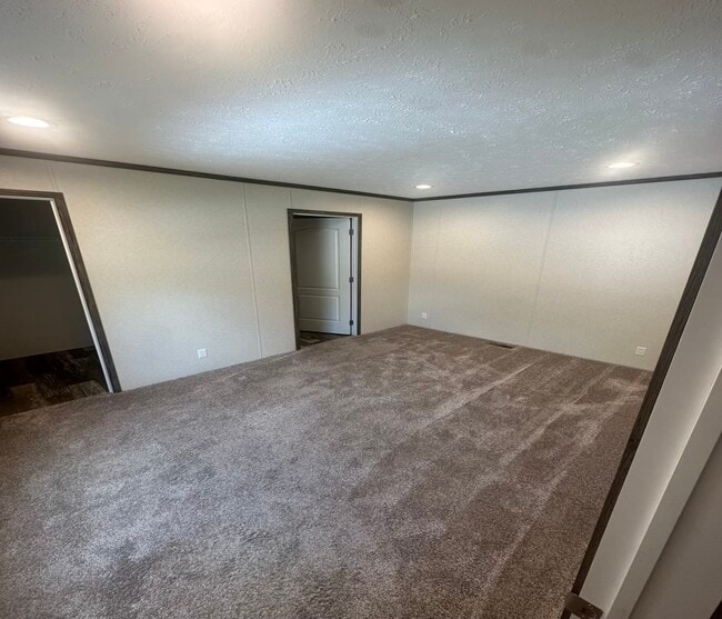 Building Photo - 7519 Dorr St
