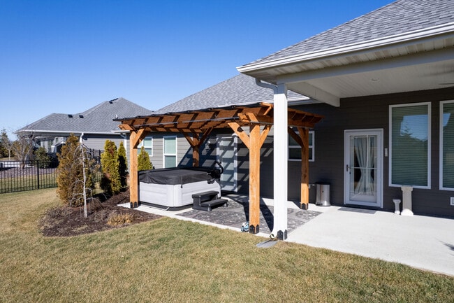 Building Photo - 4914 Glide Cv