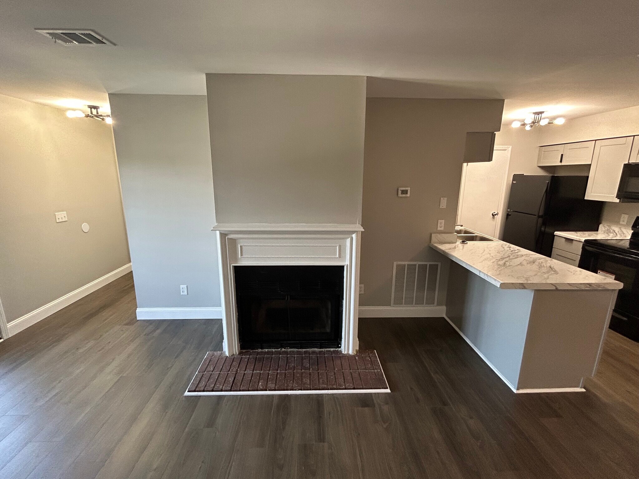 Building Photo - 112 Prescott Pl