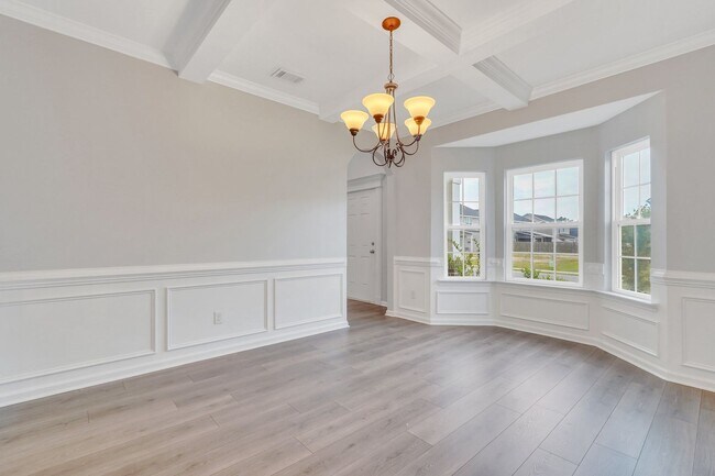 Building Photo - COMING EARLY JUNE 2026! (Pet Friendly)