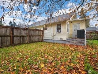 Building Photo - 3807 S 34th St