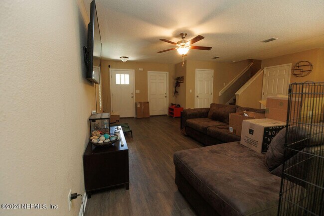 Building Photo - 5457 Luella St