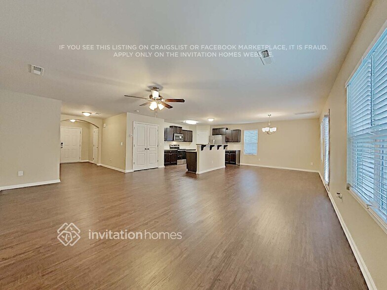 Building Photo - 1827 Carpenter Cabin Dr