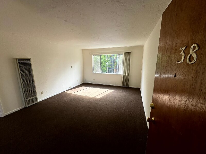 Building Photo - 2840 Milvia St