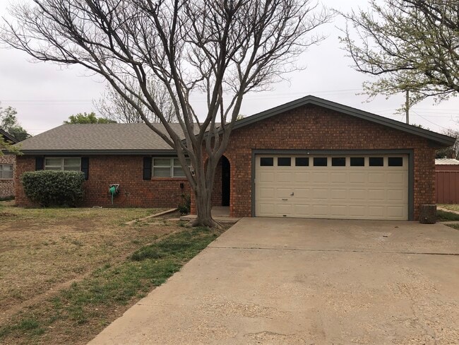 Primary Photo - 124 Cottonwood Ln