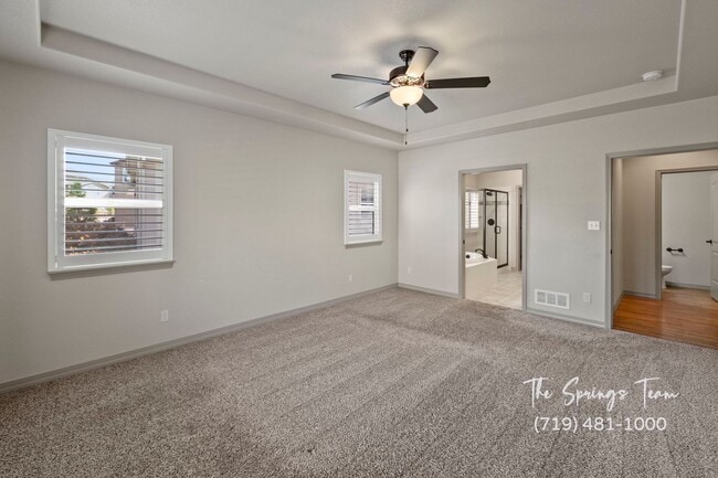 Building Photo - BEAUTIFUL 4BD + OFFICE MAIN-LEVEL LIVING H...