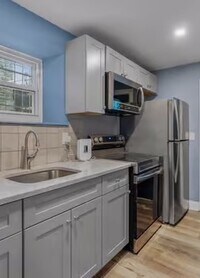 Building Photo - Woodcrest