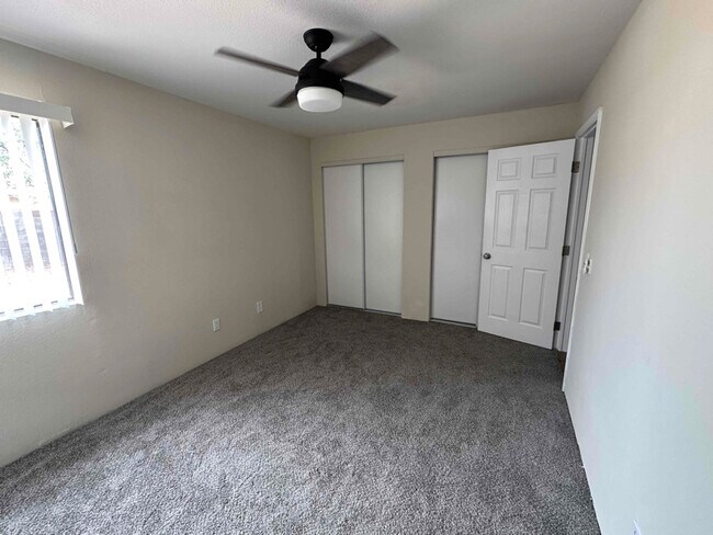 Building Photo - 2540 W Falbrook Way