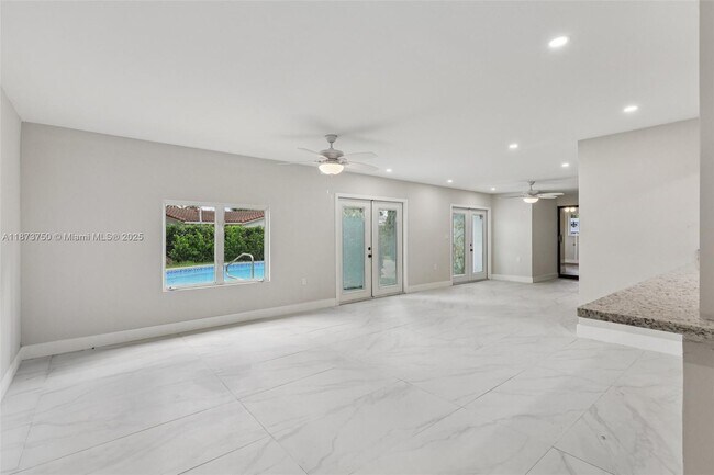Building Photo - 20 W Tropical Way