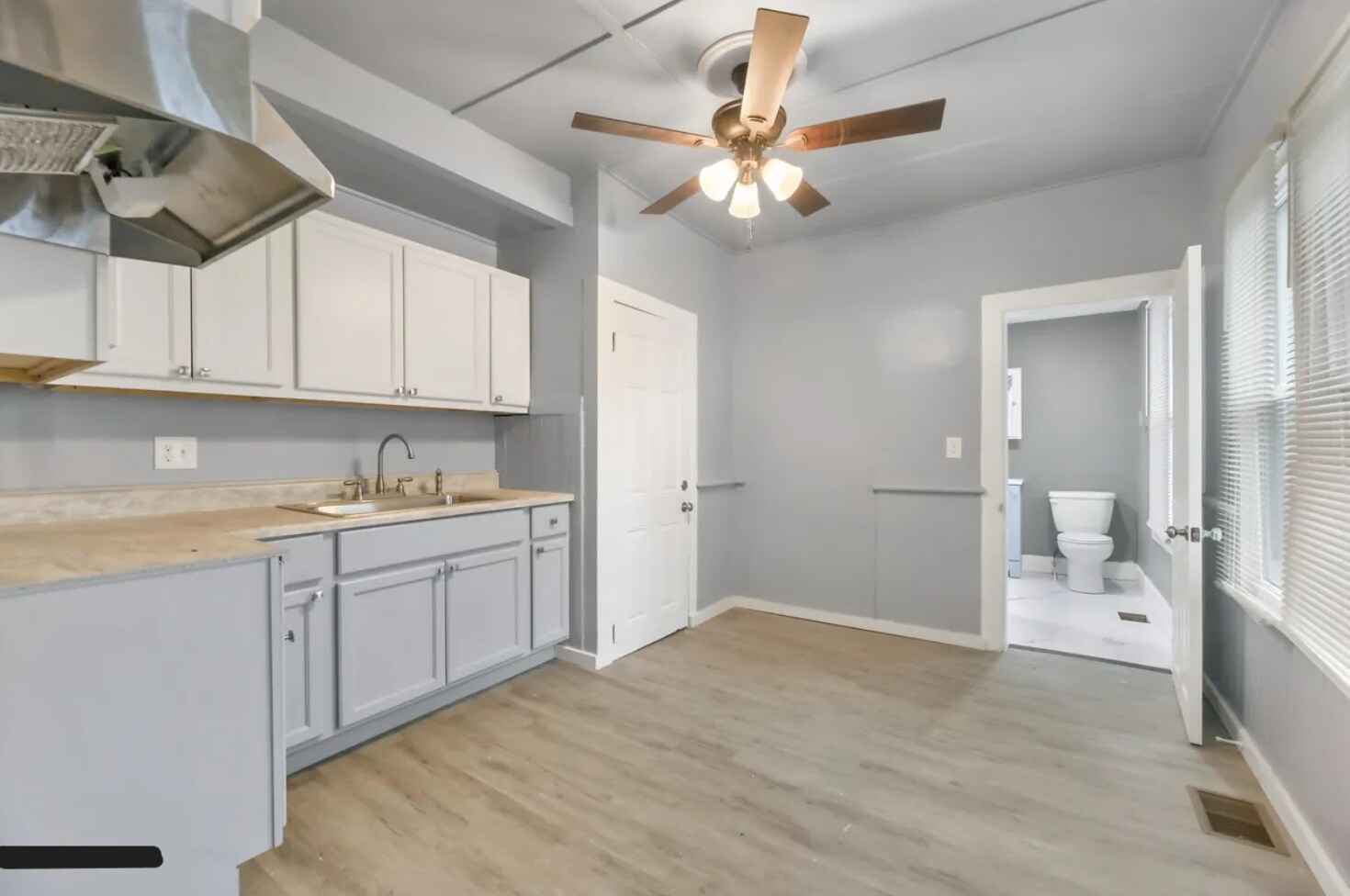 Building Photo - 53 Orchard St