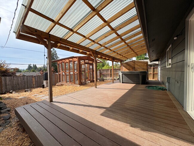 Building Photo - 3230 Onyx St