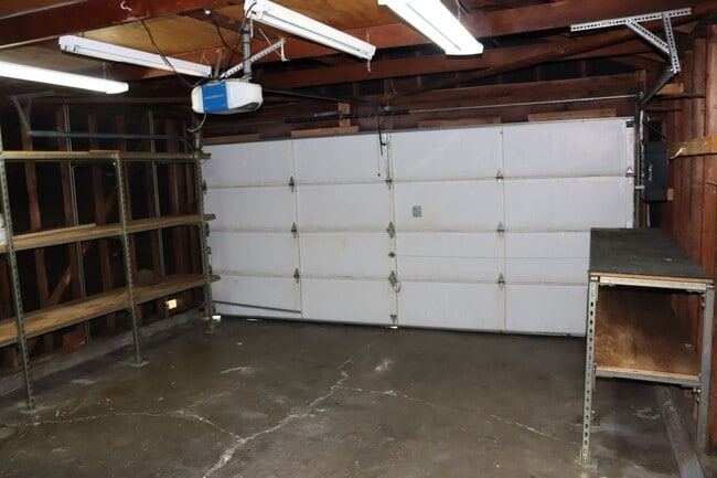 Building Photo - 3 Bedroom/ 2 Bath Original Rancher in Santa Clara