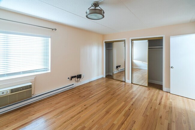 Building Photo - 28 Faxon St
