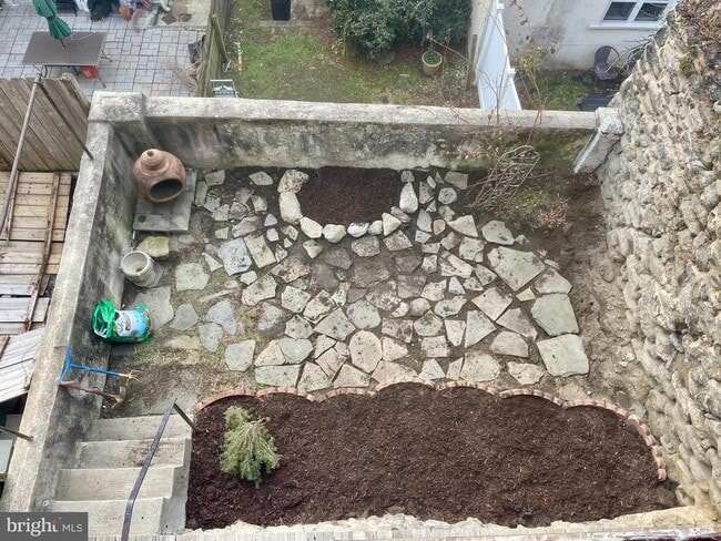 Building Photo - 3922 Manor St