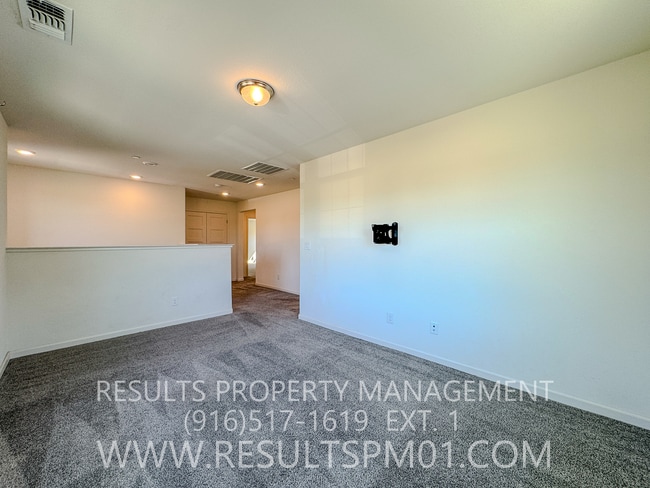 Building Photo - Beautiful Natomas 4 Bedroom Home w Loft