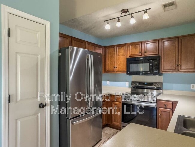 Building Photo - 72 Blue Jasmine Ln