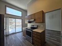 Building Photo - 918 N 39th St