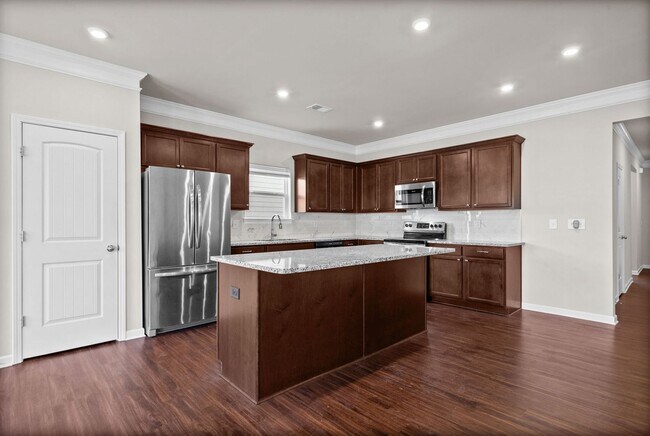 Building Photo - NOW RENT READY