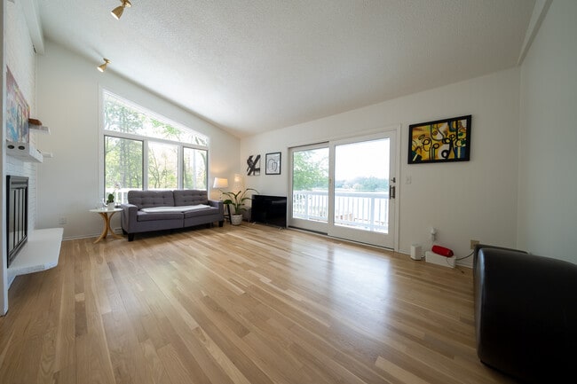 Building Photo - 8564 Lincoln St