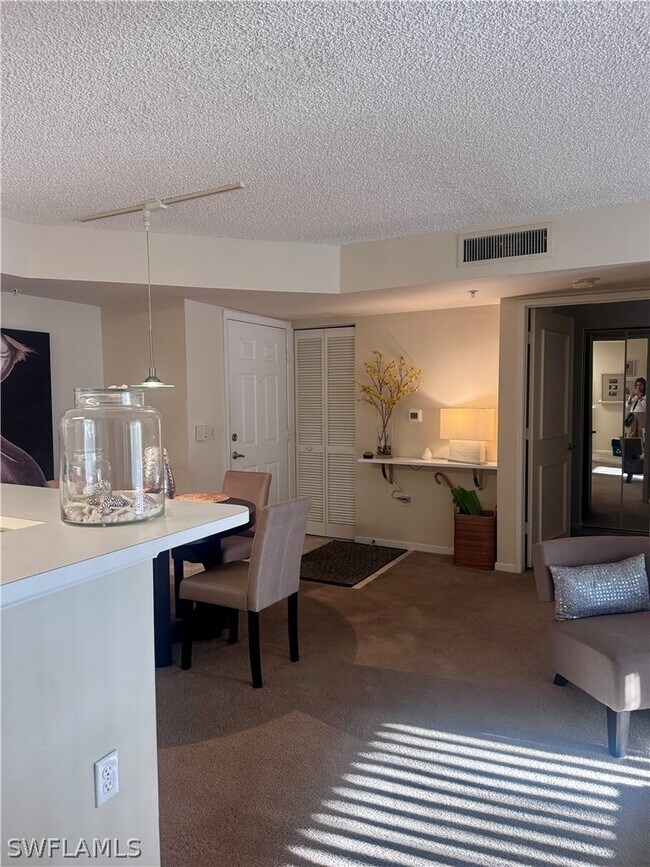 Building Photo - 1180 Wildwood Lakes Blvd