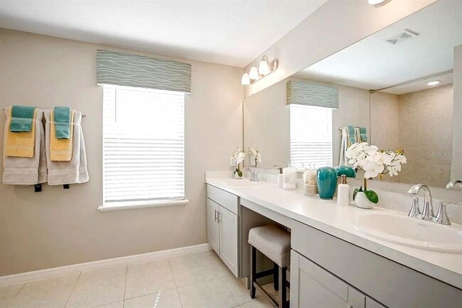 Building Photo - 2005 Aster Way