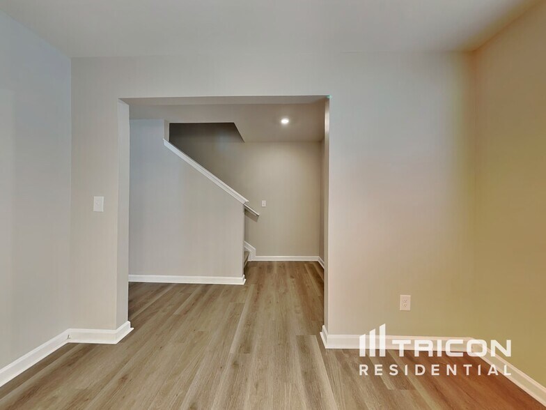 Building Photo - 357 Indian River Dr