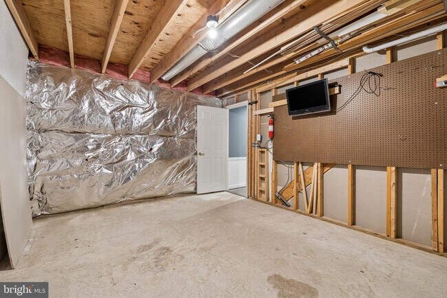 Building Photo - 5871 Paine Run Pl