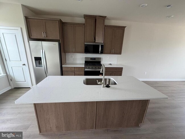 Building Photo - 368 Mingo Way