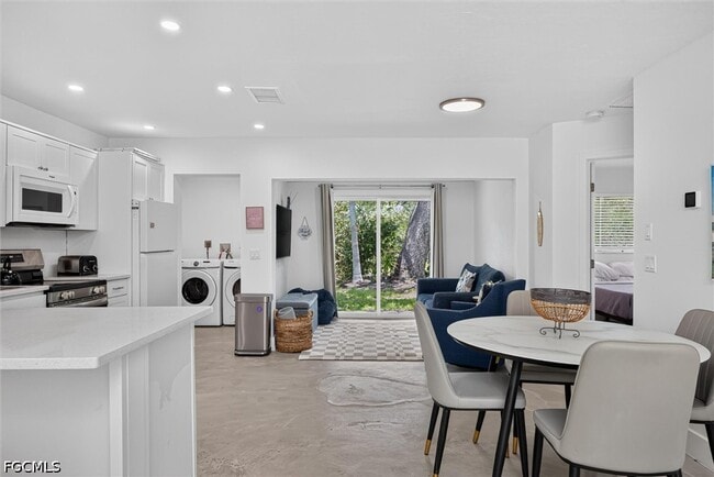 Building Photo - 27581 Imperial Shores Blvd