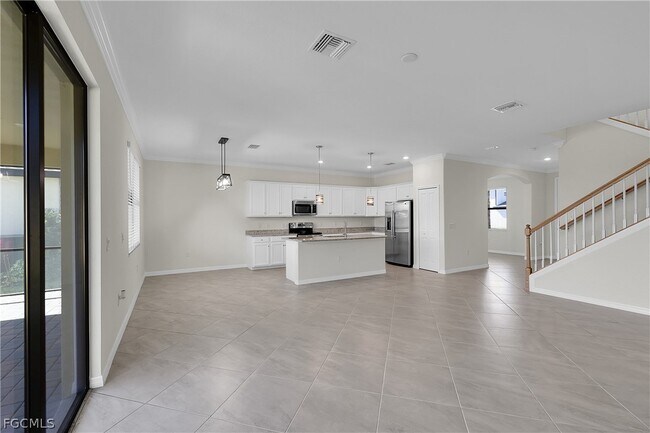 Building Photo - 14720 Cantabria Dr