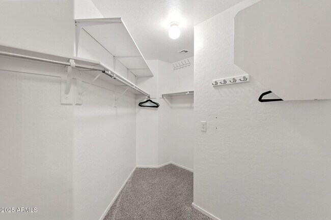 Building Photo - 15927 N 171st Dr