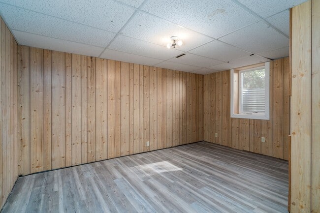 Building Photo - Beautiful Single Family Home