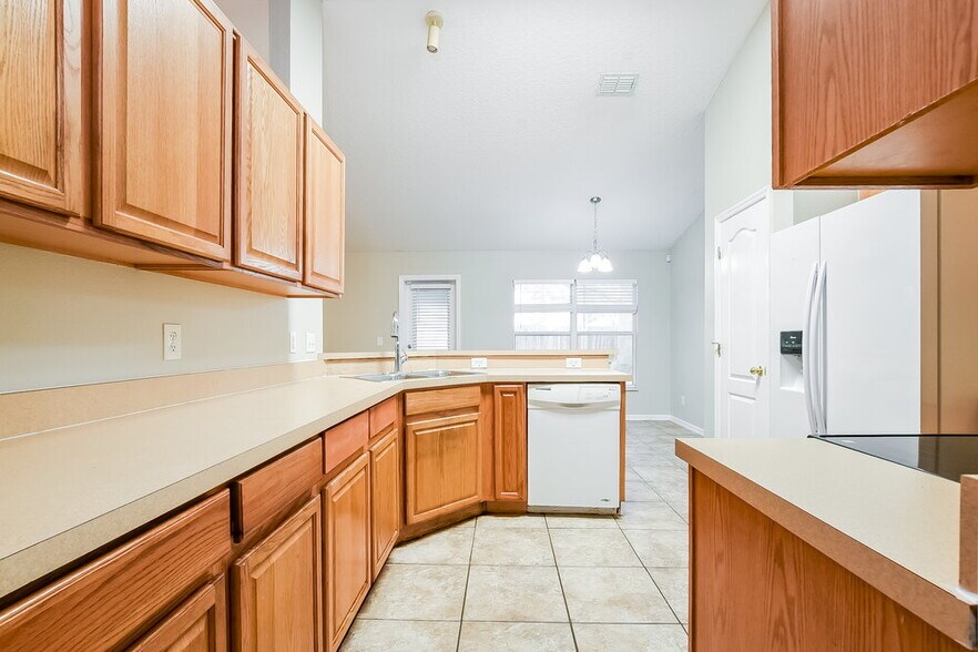 Building Photo - 1228 Mt McKinley Ct