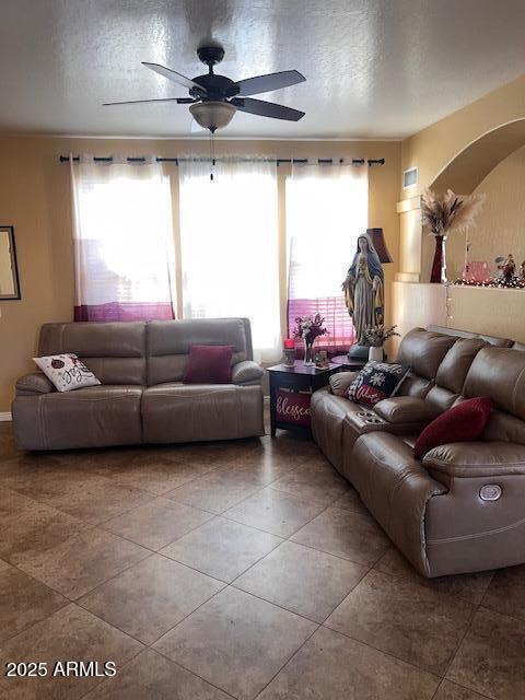 Building Photo - 14874 W Columbine Dr