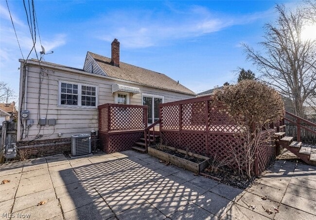 Building Photo - 5876 Wickfield Dr