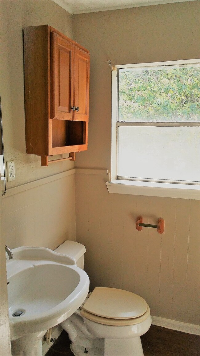 Building Photo - 15585 TX-36