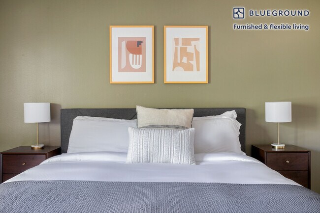 Building Photo - 4025 Via Marina