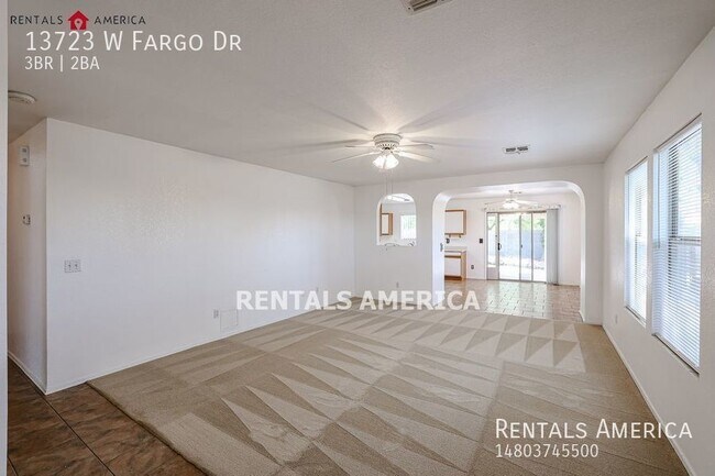 Building Photo - Charming 3BR/2BA Home in Surprise