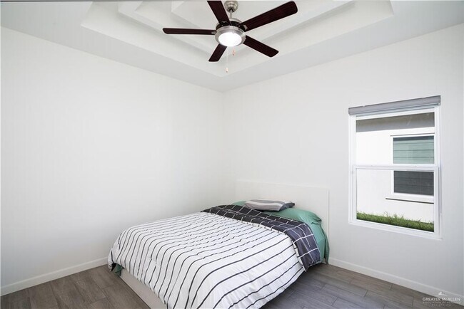 Building Photo - 26 N 40th St