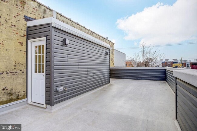 Building Photo - 513 McKean St