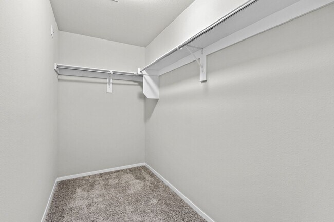 Building Photo - 801 Belhaven Rd