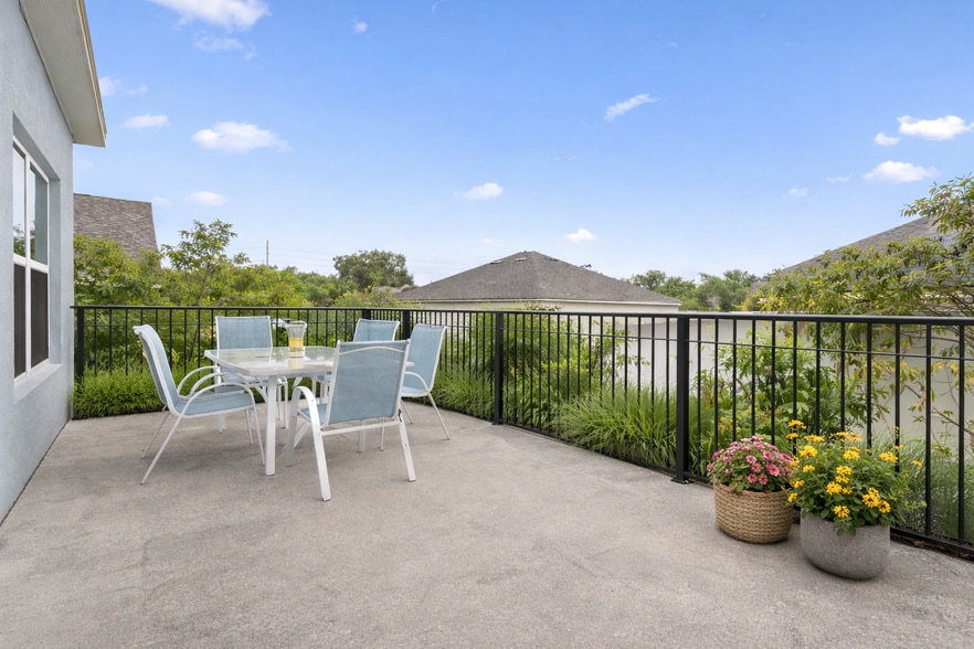Building Photo - 450 Flamingo Ct