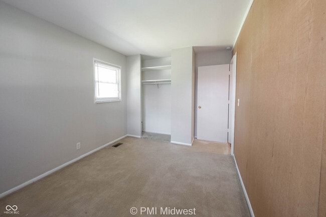 Building Photo - 3926 Malibu Dr