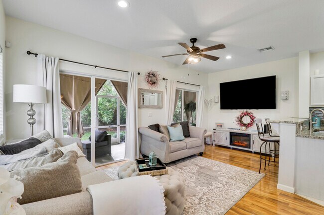 Building Photo - 8301 Mulligan Cir