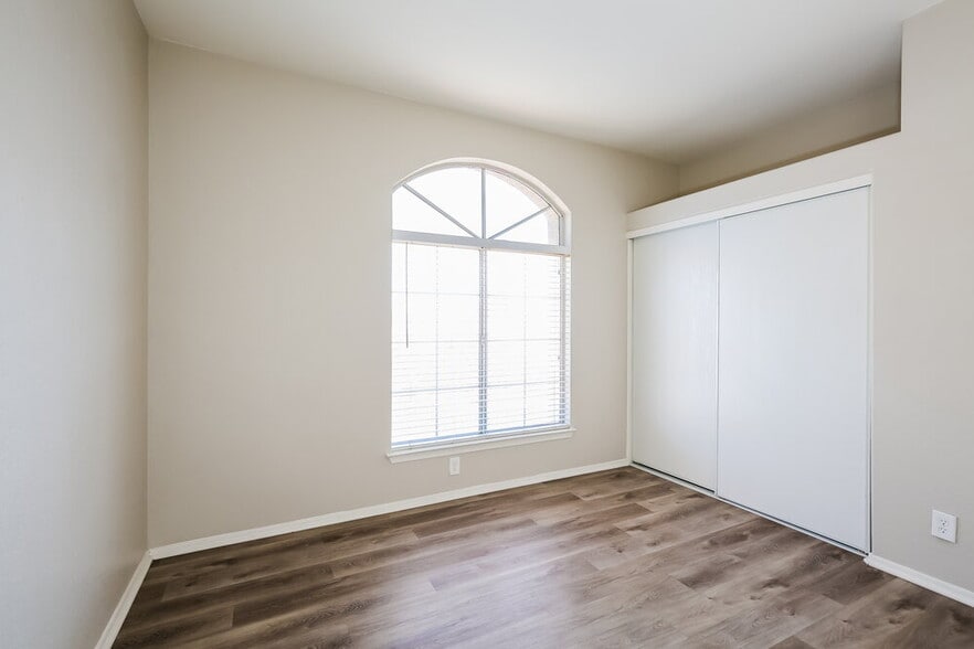 Building Photo - 4943 Monte Del Sol Ln