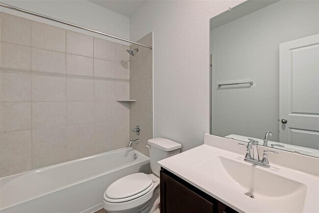 Building Photo - 939 Summer Vlg Wy
