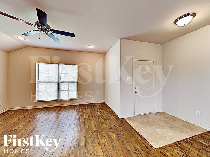 Building Photo - 638 Canvas Ct