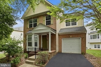 Building Photo - 504 Autumn Wind Way