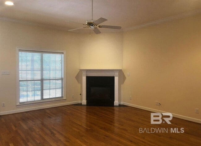 Building Photo - 9568 Aspen Cir